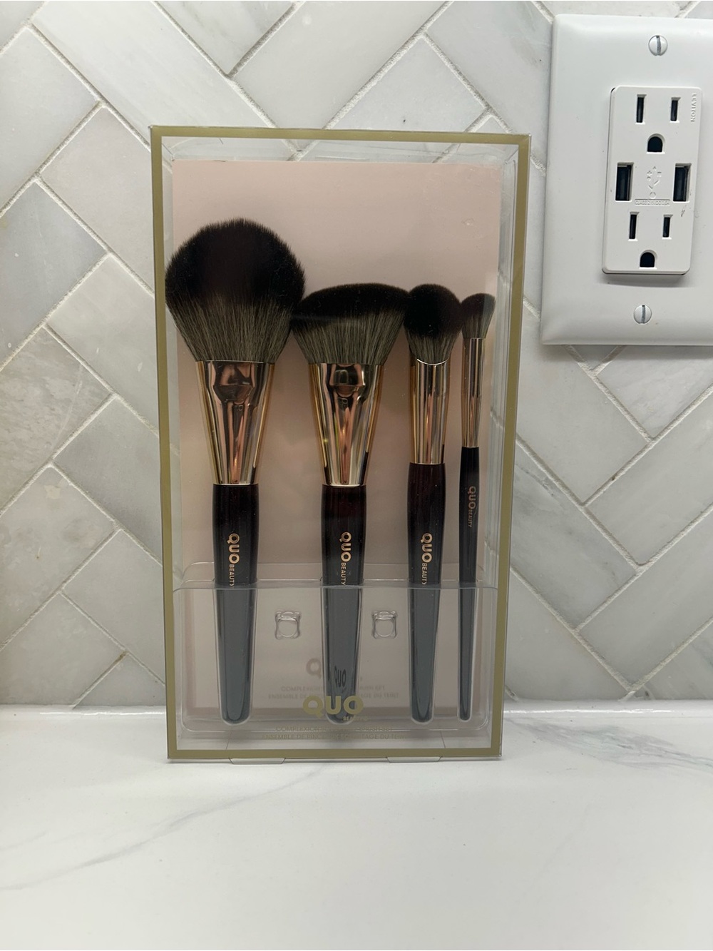 Quo Pro Makeup Brush Set - Black & Gold Handles